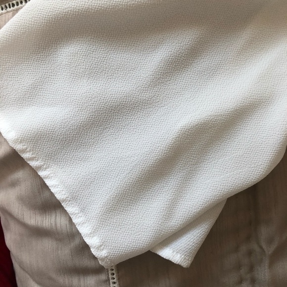 Off the shoulder Love J Top - Picture 3 of 6